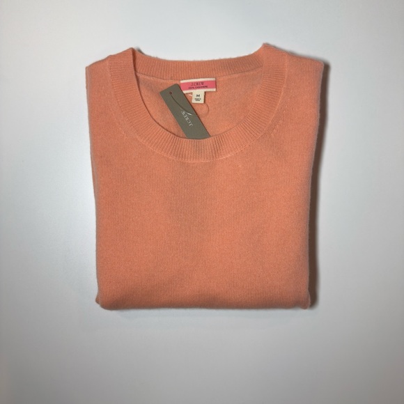 NWT J. Crew Pale Guava 100% Cashmere Slim-fit  Crewneck Sweater, Size Medium - Picture 6 of 8